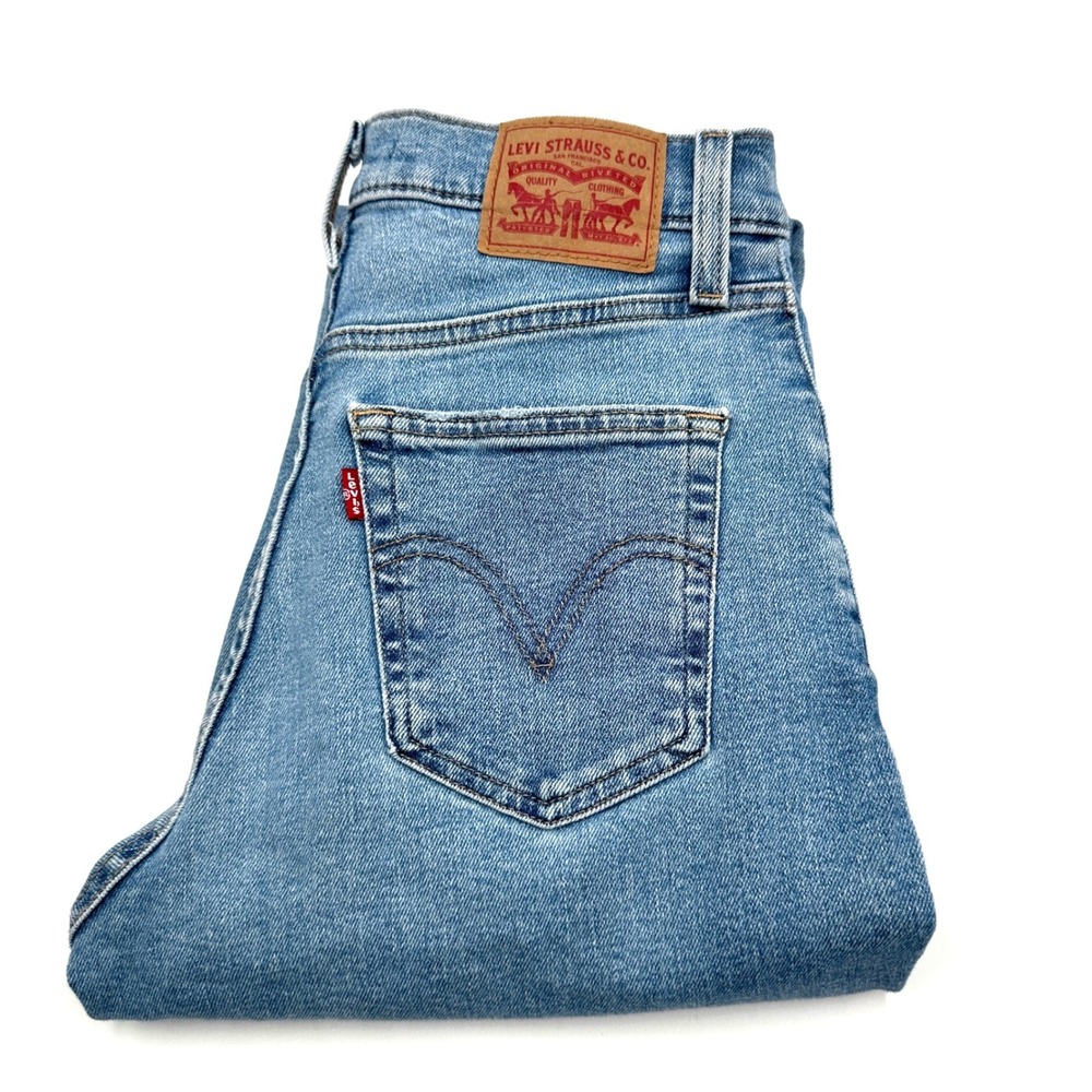 Levi's High Waisted Mom Light Wash Distressed Rip Retro Grunge Womens 26 Jeans